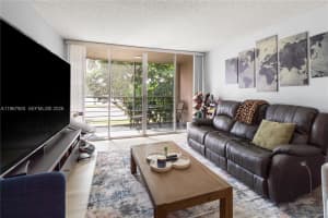 9440 Tangerine Pl 202 Davie, FL 33324 - MLS#A11967903