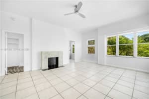 2421 Lake Pancoast Dr 2c Miami Beach, FL 33140 - MLS#A11967908