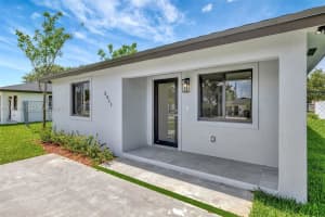 2421 Nw 153 St Miami Gardens, FL 33054 - MLS#A11967921