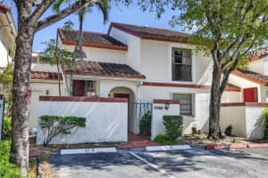 347 Ives Dairy Rd E347-04 Miami, FL 33179 - MLS#A11967934