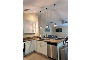 24 Tarpon Ave Key Largo, FL 33037 - MLS#A11967939