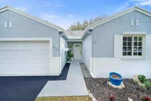 14270 Sw 145th Ter Miami, FL 33186 - MLS#A11967945