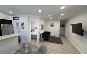 10004 E Bay Harbor Dr 8 Bay Harbor Islands, FL 33154 - MLS#A11967946