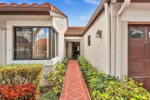 6116 Kings Gate Cir Delray Beach, FL 33484 - MLS#A11967971