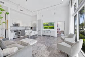 2001 Meridian Ave 107 Miami Beach, FL 33139 - MLS#A11967974