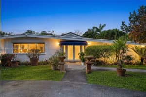 11220 Sw 67th Ave, Pinecrest