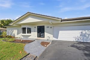 8555 Nw 25th Pl Coral Springs, FL 33065 - MLS#A11968010