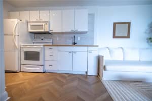 1255 W Collins Ave 604 Miami Beach, FL 33139 - MLS#A11968026