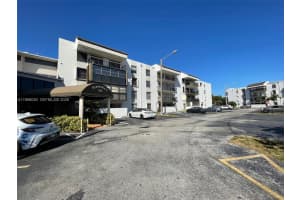 1350 Sw 122nd Ave 212 Miami, FL 33184 - MLS#A11968030