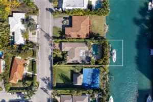 10121 E Broadview Dr, Bay Harbor Islands