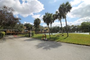 430 Commodore Dr 314 Plantation, FL 33325 - MLS#A11968060