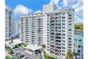 5700 Collins Ave 12k Miami Beach, FL 33140 - MLS#A11968088