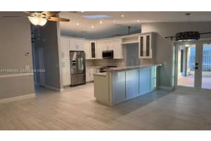 453 Sw 169th Ter 453 Weston, FL 33326 - MLS#A11968102