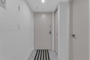 16300 Golf Club Rd 401 Weston, FL 33326 - MLS#A11968203