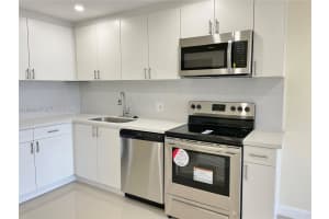 16950 W Dixie Hwy A322 North Miami Beach, FL 33160 - MLS#A11968213