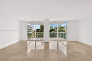 10 Venetian Way 403 Miami Beach, FL 33139 - MLS#A11968225