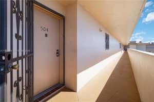 8895 Fontainebleau Blvd 504 Miami, FL 33172 - MLS#A11968229