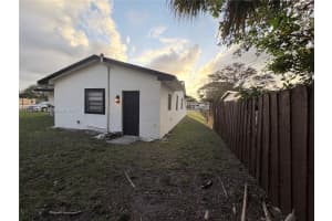 410 NW 34th Ave, Fort Lauderdale, FL 33311, - MLS#A11968239