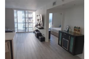 5085 Nw 7th St 1412, Miami