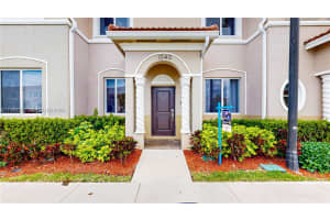 1040 SE 24th Ct, Homestead, FL 33035, - MLS#A11968280