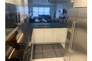 2326 S Cypress Bend Dr 221 Pompano Beach, FL 33069 - MLS#A11968281