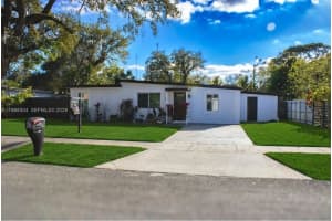 36 Miami Gardens Rd, West Park