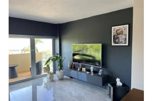 MLS# A11968319, Miami, Florida 33138