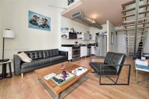 690 Sw 1st Ct 1504, Miami