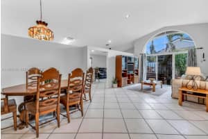 1391 Sw 181st Ave Pembroke Pines, FL 33029 - MLS#A11968346