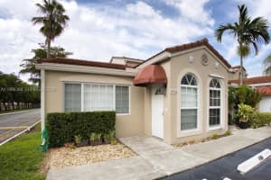 6910 Nw 166th Ter 1201 Miami Lakes, FL 33014 - MLS#A11968368