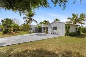 25900 Sw 182nd Ave Homestead, FL 33031 - MLS#A11968370