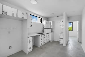 1658 NW 1st St a, Miami, FL 33125, - MLS#A11968437