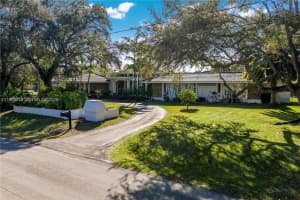 13300 Sw 69th Ave Pinecrest, FL 33156 - MLS#A11968510