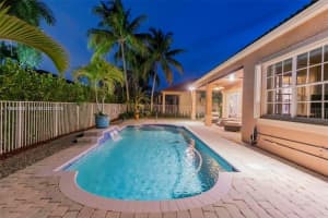 800 Lavender Cir Weston, FL 33327 - MLS#A11968513