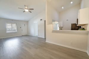 6327 Chasewood Dr E Jupiter, FL 33458 - MLS#A11968515