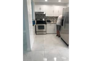 8135 Sunrise Lakes Blvd 205 Sunrise, FL 33322 - MLS#A11968532