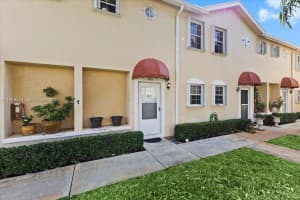 307 Waterside Dr Hypoluxo, FL 33462 - MLS#A11968571