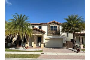 9947 Nw 86th Ter Doral, FL 33178 - MLS#A11968572