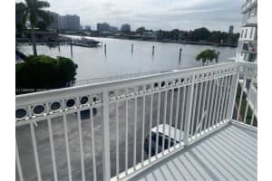 1913 S Ocean Dr 327 Hallandale Beach, FL 33009 - MLS#A11968599