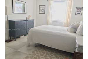 677 SW 9th Ave APT 406, Miami, FL 33130, - MLS#A11968653