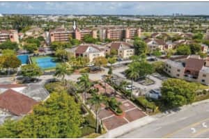 10253 Nw 9th Street Cir 204-6 Miami, FL 33172 - MLS#A11968655