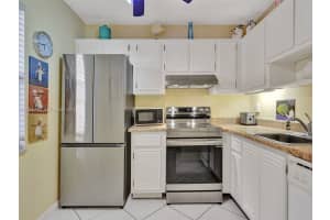 2861 Somerset Dr 211, Lauderdale Lakes