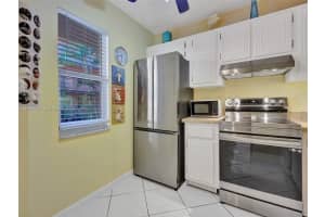 2861 Somerset Dr 211 Lauderdale Lakes, FL 33311 - MLS#A11968693