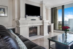 300 Three Islands Blvd Ph4a Hallandale Beach, FL 33009 - MLS#A11968704