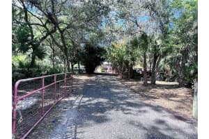 680 S Arboleda Clewiston, FL 33440 - MLS#A11968733