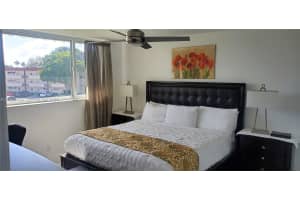 9720 S Hollybrook Lake Dr 303 Pembroke Pines, FL 33025 - MLS#A11968764