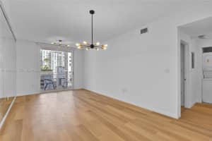 185 Se 14th Ter 1411 Miami, FL 33131 - MLS#A11968794