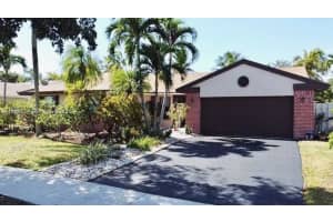 701 Blue Ridge Way Davie, FL 33325 - MLS#A11968814