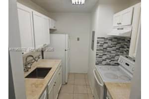 1153 Lake Victoria Dr J West Palm Beach, FL 33411 - MLS#A11968822