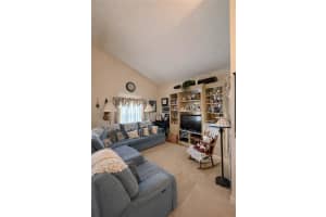 19804 Nw 67th Ct Hialeah, FL 33015 - MLS#A11968899